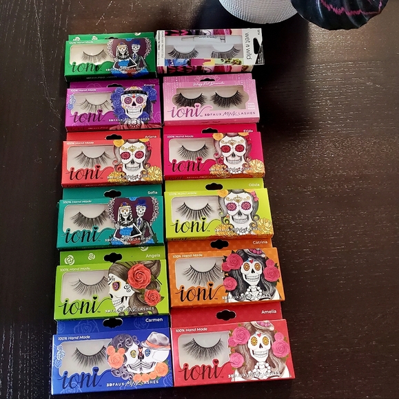 LOT OF 12 False Eyelashes- NIB - Picture 1 of 13